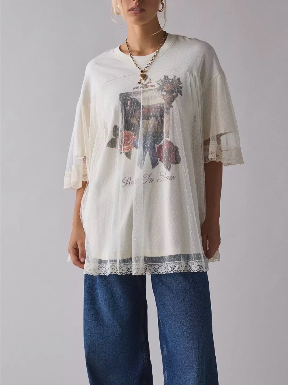 Kimchi Blue Cream Lace “Best in Show” oversized top/tshirt dress - Picture 7 of 8
